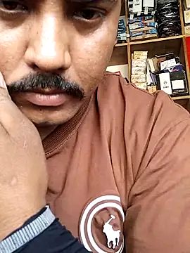 Roy   121 online show from May 30, 2026, 9:39 am