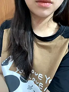 XndSeraphina online show from November 21, 2025, 3:05 am