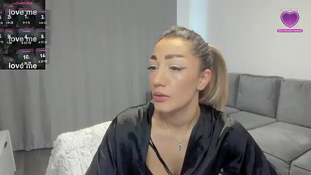 rossana doll online show from February 7, 2026, 10:19 am