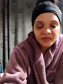 Snapshot of Cadence28 chatting on November 27, 2025, 6:10 pm Cadence28 online show from November 27, 2025, 6:10 pm