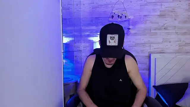 Emir Ozan  online show from February 11, 2026, 6:57 pm