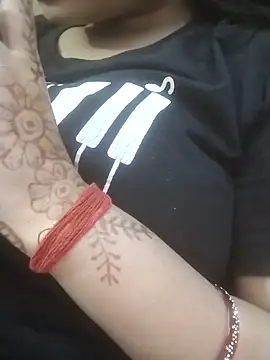 Priya Sharma04 online show from April 4, 2026, 1:52 pm