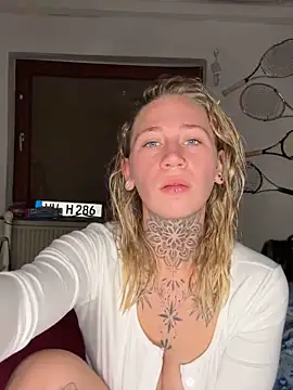 Antoniia69 online show from November 26, 2025, 5:14 pm