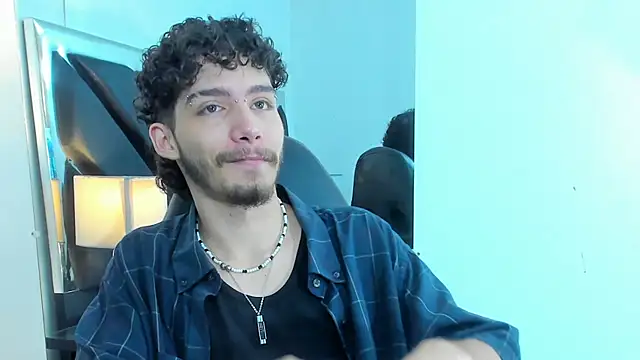 JojoBraando online show from November 26, 2025, 10:44 pm