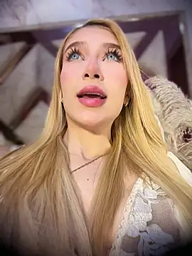 valeryfox   online show from March 19, 2026, 10:47 pm