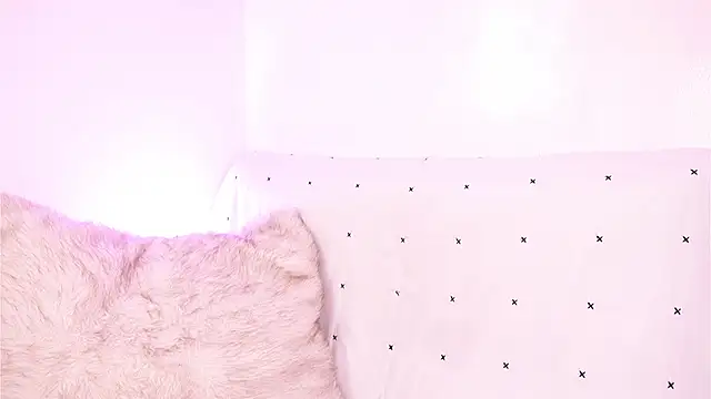 Mackenzie Lia online show from February 20, 2026, 12:18 am