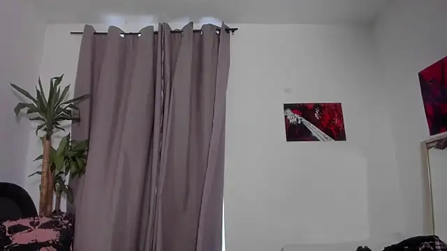 Catty Noir online show from April 13, 2026, 10:15 pm