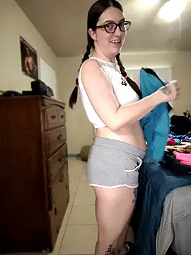 LaylaLucis online show from March 21, 2026, 10:02 pm