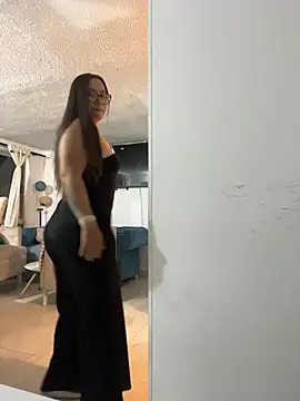 Snapshot of LyaRose chatting on December 3, 2025, 2:52 am LyaRose online show from December 3, 2025, 2:52 am