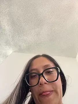 Snapshot of LyaRose chatting on January 7, 2026, 3:58 pm LyaRose online show from January 7, 2026, 3:58 pm