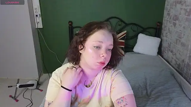 Snapshot of Vlada_vv chatting on July 14, 2026, 1:08 am Vlada vv online show from July 14, 2026, 1:08 am