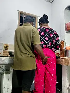 Desicouple1706 online show from January 7, 2026, 1:46 pm