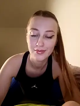 Susiee Redd online show from April 13, 2026, 9:20 pm