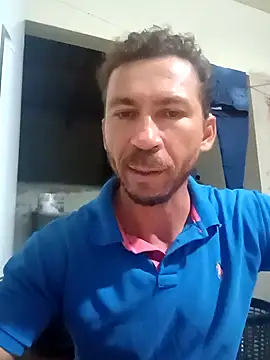 RobertoLuiz84 online show from February 1, 2026, 1:48 am