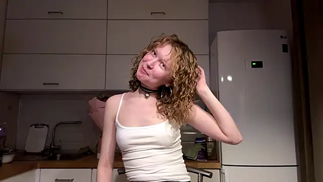 ElfriedaZwack online show from January 14, 2026, 3:06 pm