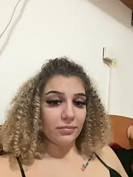 Snapshot of CrazyJessika chatting on February 10, 2026, 9:08 pm CrazyJessika online show from February 10, 2026, 9:08 pm