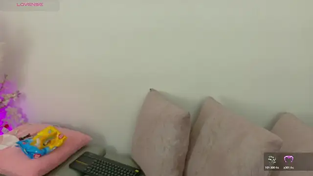 Snapshot of Ambar_Carter chatting on December 1, 2025, 3:44 am Ambar Carter online show from December 1, 2025, 3:44 am