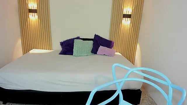 Izelevans online show from February 2, 2026, 12:26 pm