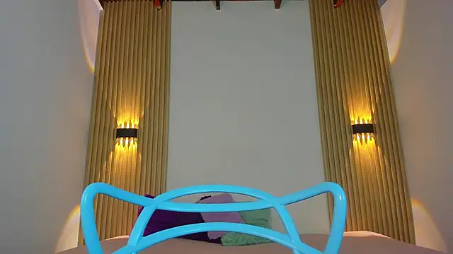 Izelevans online show from February 10, 2026, 11:47 am