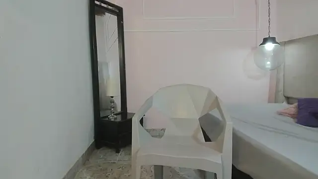 Izelevans online show from March 26, 2026, 11:49 am