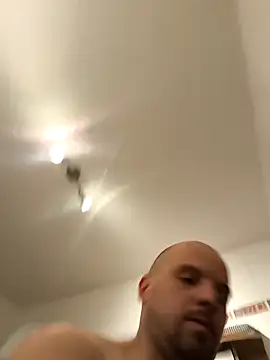 Phoenix2310 online show from February 24, 2026, 4:05 pm