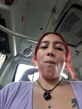 Eveeelyn25 online show from November 22, 2025, 8:30 pm