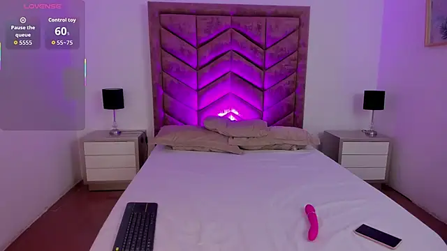 CleoColliva  online show from February 7, 2026, 3:10 am