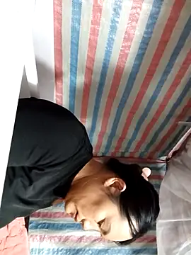 nezo-7 online show from November 23, 2025, 2:28 pm