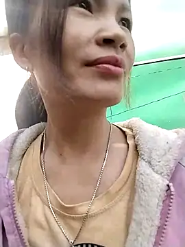 nangmo online show from November 23, 2025, 3:28 am