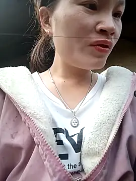 nangmo online show from December 1, 2025, 1:21 am