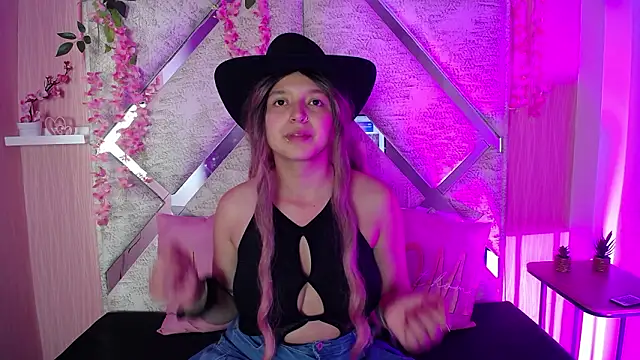 CandySwan online show from February 1, 2026, 12:04 pm