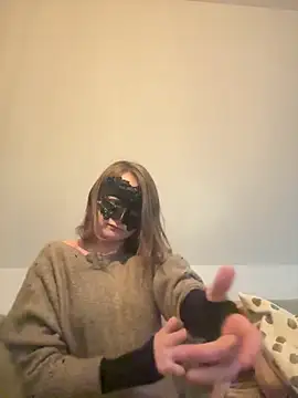 norafack33 online show from March 9, 2026, 9:19 pm