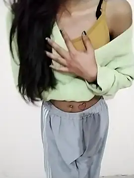 Alli8900 online show from November 28, 2025, 5:04 pm