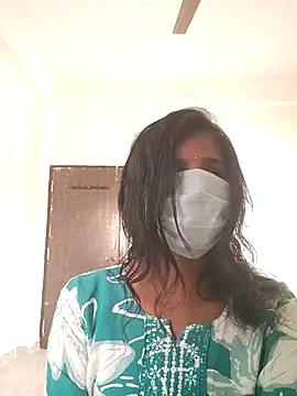 Snapshot of honeygirl6996 chatting on February 19, 2026, 5:25 am honeygirl6996 online show from February 19, 2026, 5:25 am