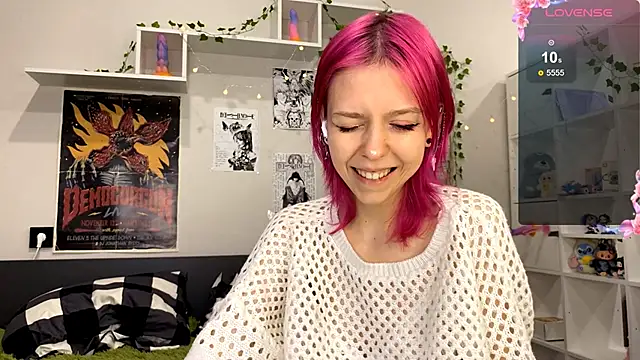 Snapshot of FairyLuna chatting on February 24, 2026, 8:40 pm FairyLuna online show from February 24, 2026, 8:40 pm