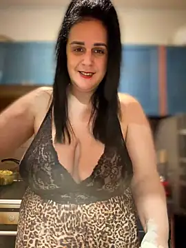 Snapshot of Mary_kansas_bbw chatting on April 19, 2026, 6:10 pm Mary kansas bbw online show from April 19, 2026, 6:10 pm