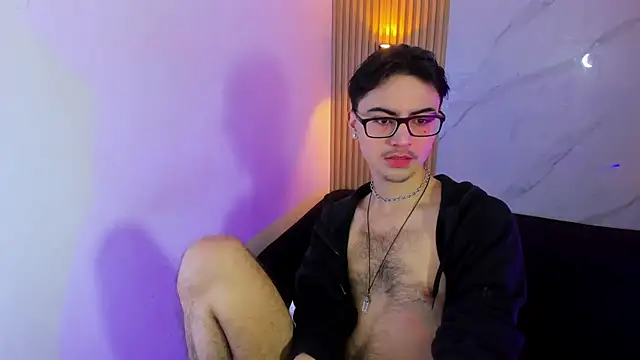 Im Dayros online show from December 14, 2025, 3:34 am