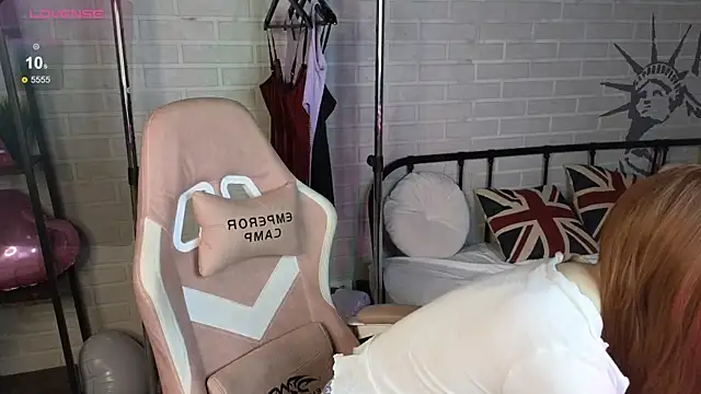 Ginger Kristin online show from November 29, 2025, 8:17 am