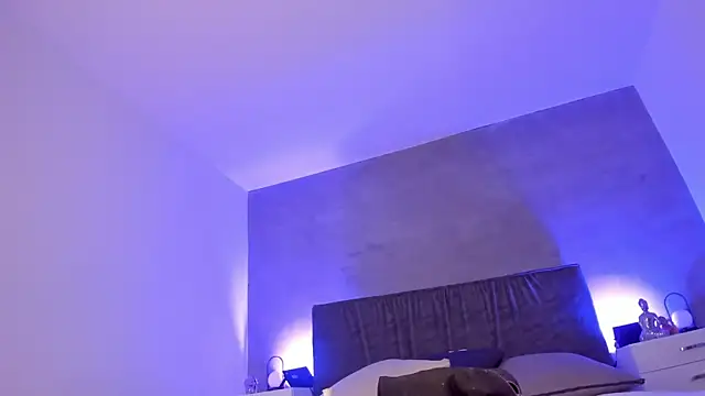 alejandrarojas  online show from January 8, 2026, 12:29 pm