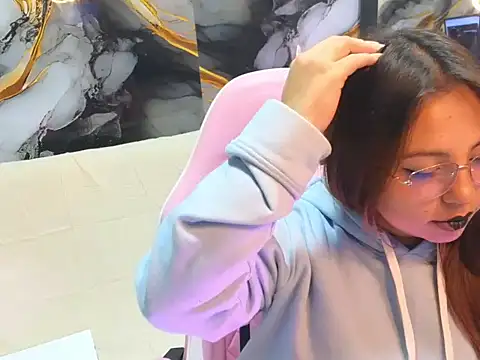 Snapshot of SHIZUKA_WET chatting on November 27, 2025, 3:19 am SHIZUKA WET online show from November 27, 2025, 3:19 am