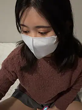 Snapshot of Minagi_Shizuku chatting on December 18, 2025, 4:13 pm Minagi Shizuku online show from December 18, 2025, 4:13 pm