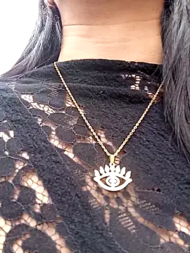  ArianaToro online show from November 26, 2025, 3:13 pm