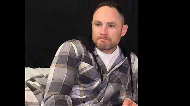 famous1tad online show from March 22, 2026, 4:32 pm