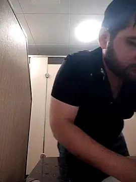 Koma001 online show from November 28, 2025, 5:43 am