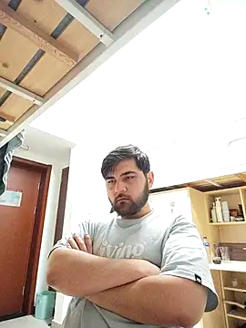 Koma001 online show from March 3, 2026, 1:06 pm