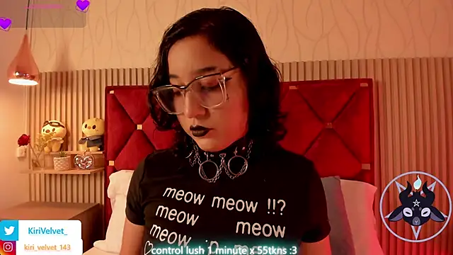 Snapshot of Kiri_Velvet chatting on May 28, 2026, 7:55 pm Kiri Velvet online show from May 28, 2026, 7:55 pm