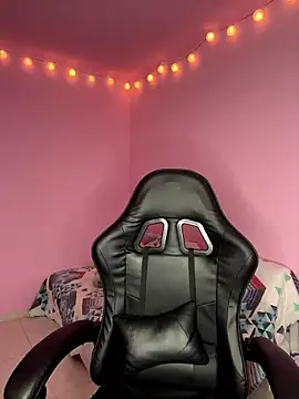 Davne  online show from January 11, 2026, 2:49 am