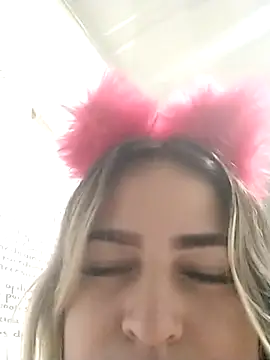 Snapshot of sexy_aurora_ourdoors chatting on November 27, 2025, 3:30 am sexy aurora ourdoors online show from November 27, 2025, 3:30 am