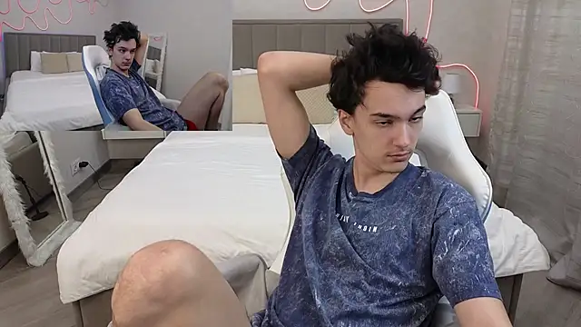 MoonlinSkinn online show from February 12, 2026, 1:00 am