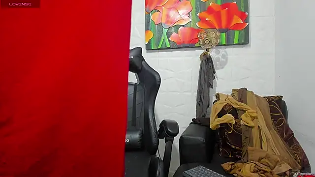 Snapshot of Miss_clarepocahose chatting on May 7, 2026, 12:38 am Miss clarepocahose online show from May 7, 2026, 12:38 am